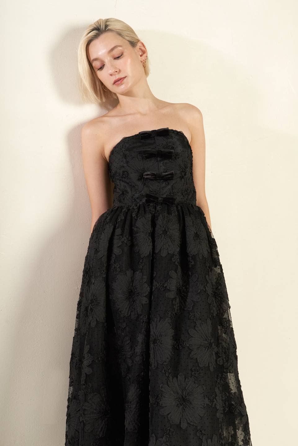 Faye Strapless Lace Midi Dress