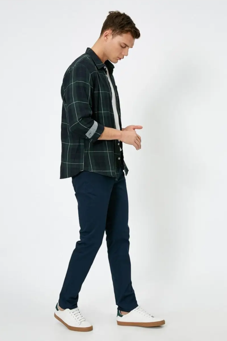 Pantalons en sergé slim fit en marine