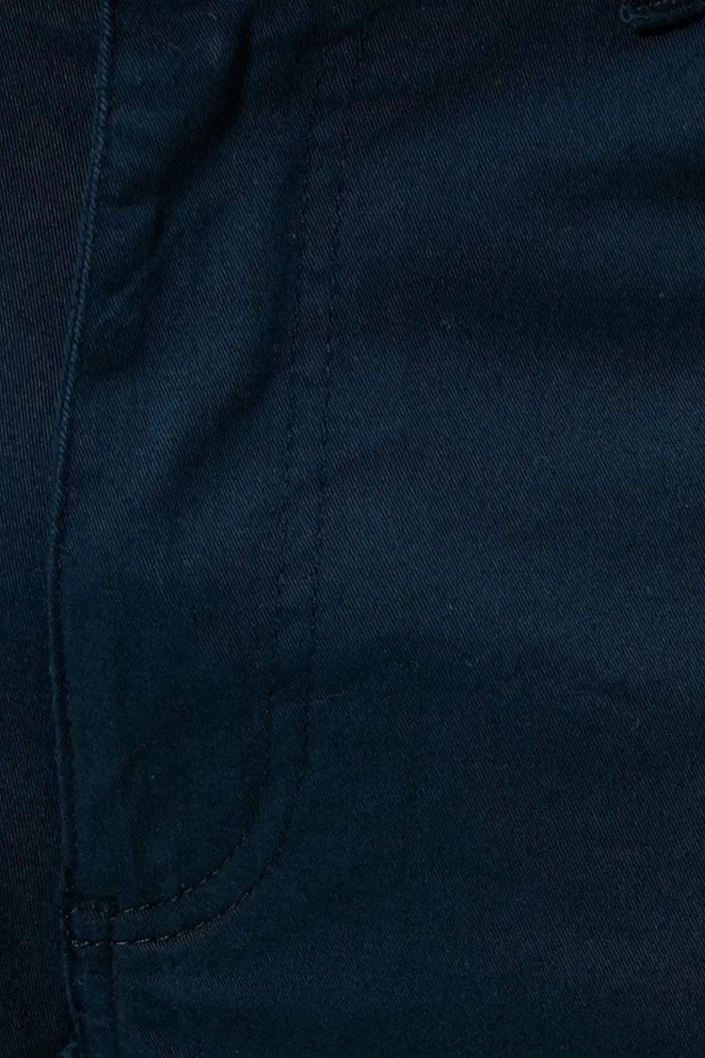 Pantalons en sergé slim fit en marine