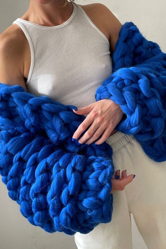 Bonita Chunky Cropped Knit Cardigan - Cobalt Blue - Ms.Meri Mak