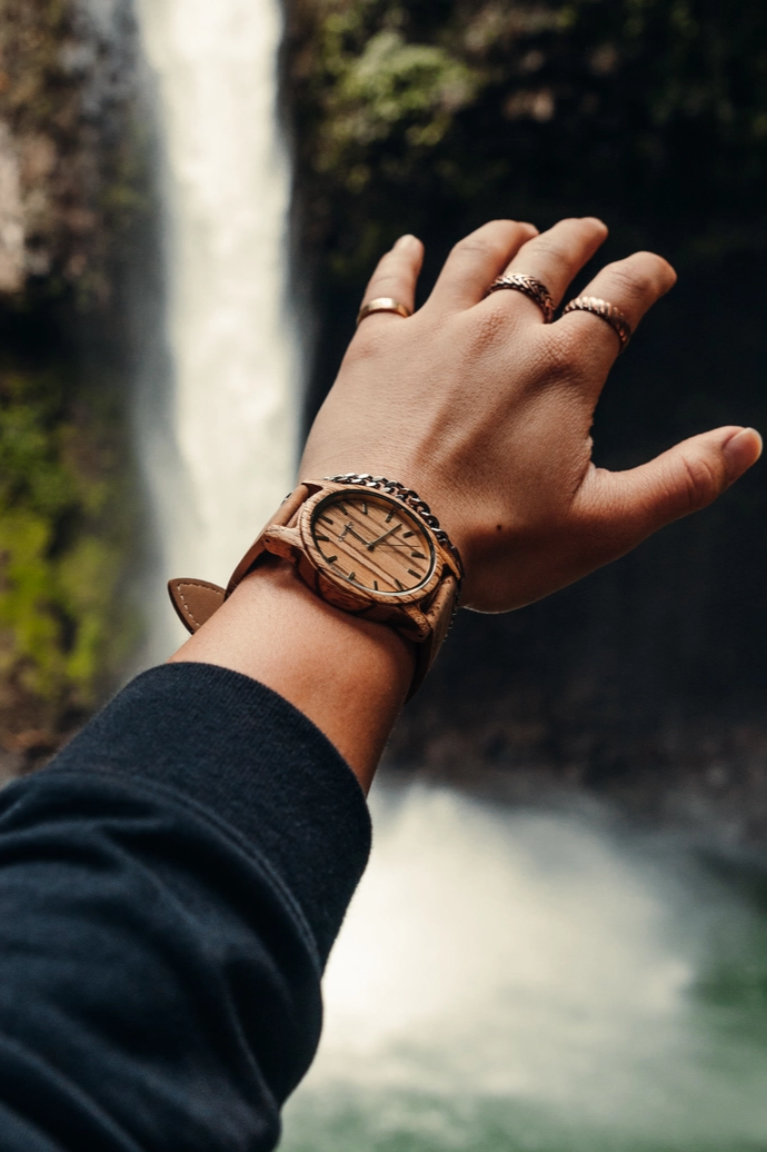 Montre en bois de zèbre avec bracelet en liège véritable
