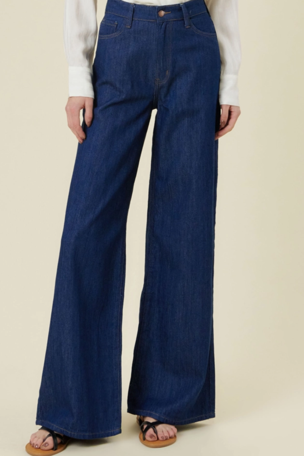 Jean taille haute à jambe très large et délavage foncé