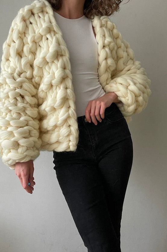 Bonita Chunky Cropped Knit Cardigan -Ivory - Ms.Meri Mak