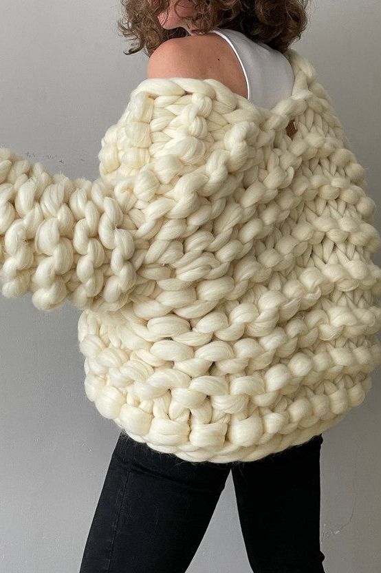 Bonita Chunky Cropped Knit Cardigan -Ivory - Ms.Meri Mak