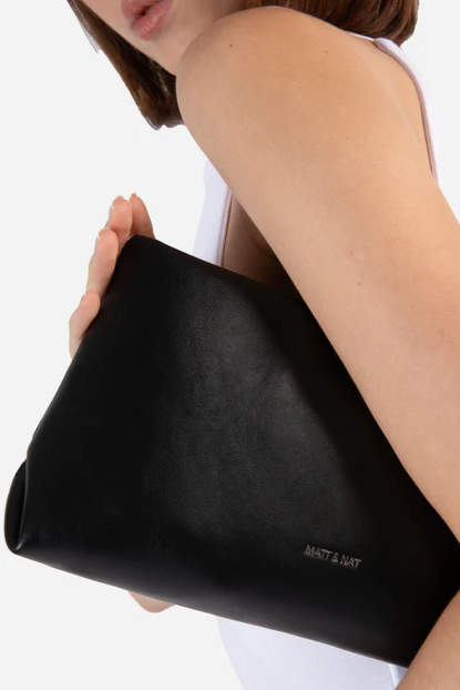 Dakota Vegan Clutch – Forum
