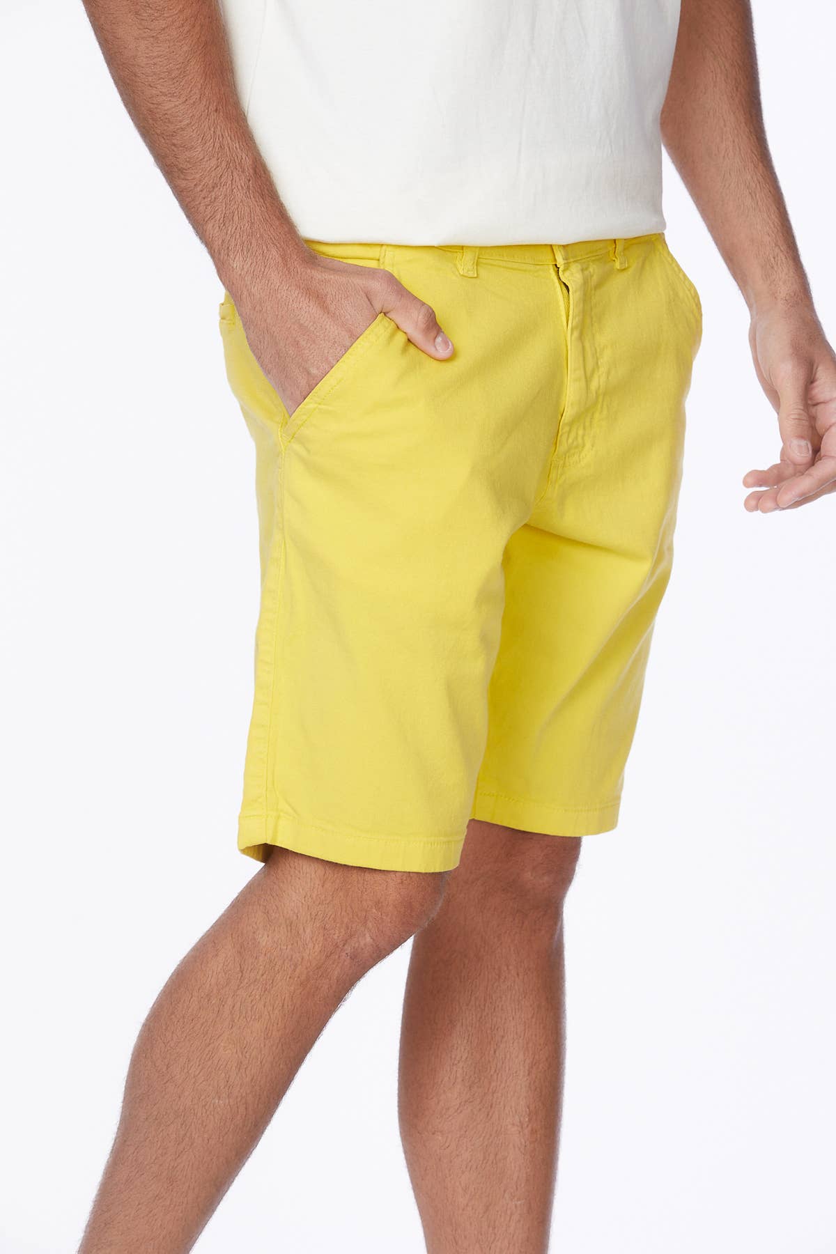 Shorts chino en twill stretch d'été pour homme à 4 poches en canari
