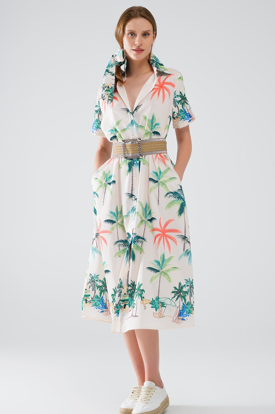 Robe midi à boutons dans la brise tropicale