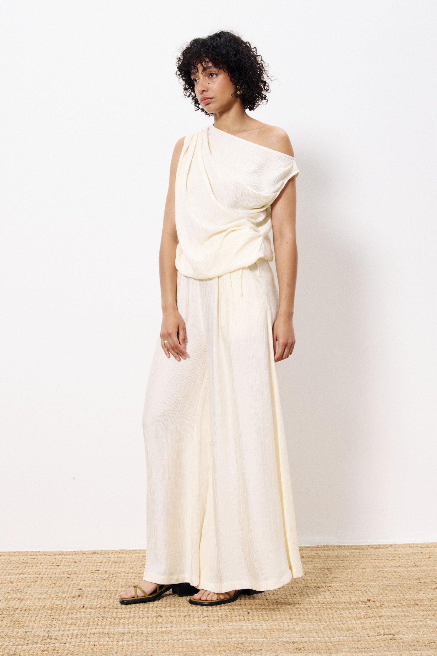 Palmira Wide-Leg Essential Cream Fine Pleat Pants